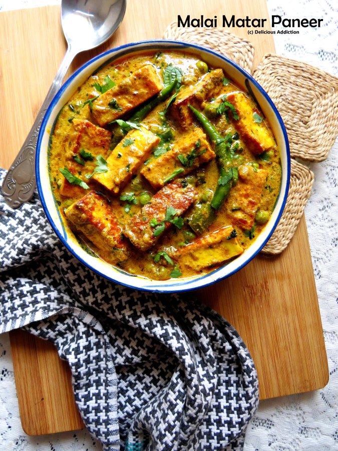 Malai Matar Paneer (Indian Cottage Cheese & Green Peas Curry in Creamy Sauce)
