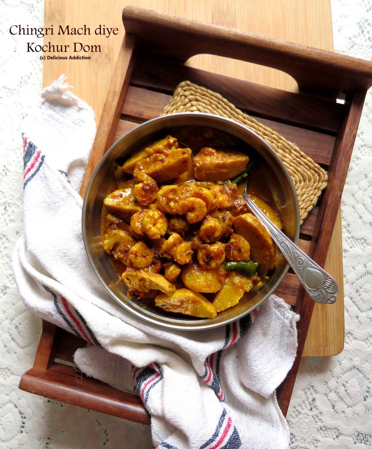 Chingri Mach diye Kochur Dom (Spicy Colocasia Curry with Shrimp)